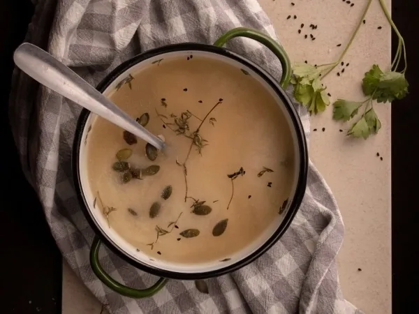Recette d'hiver revitalisante : Soupe réchauffante aux haricots noirs